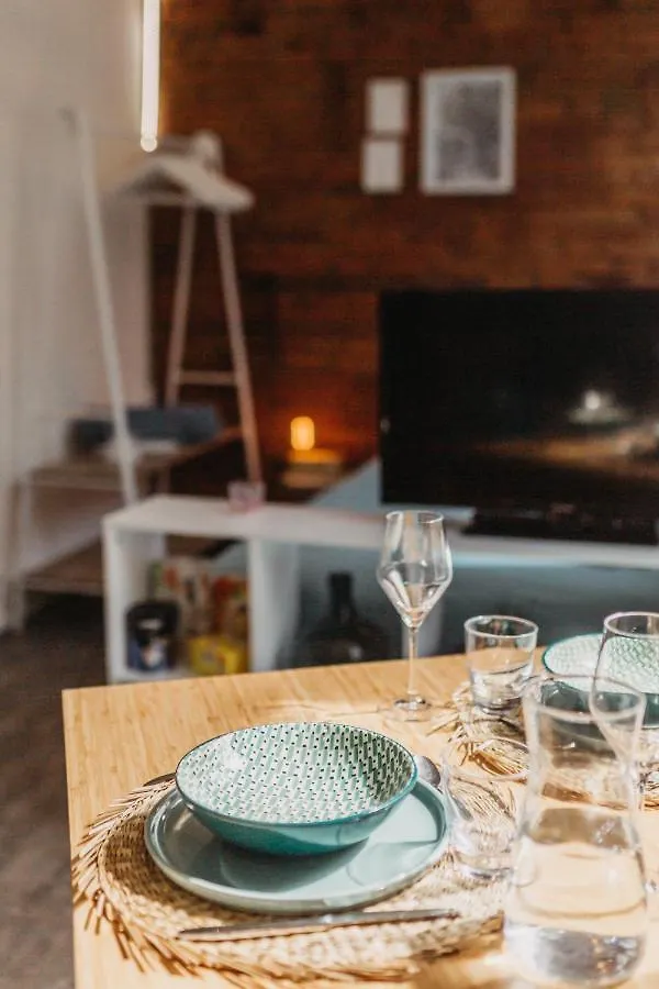 Appartement Studio Brique Bleue avec Parking Privé à Toulouse
